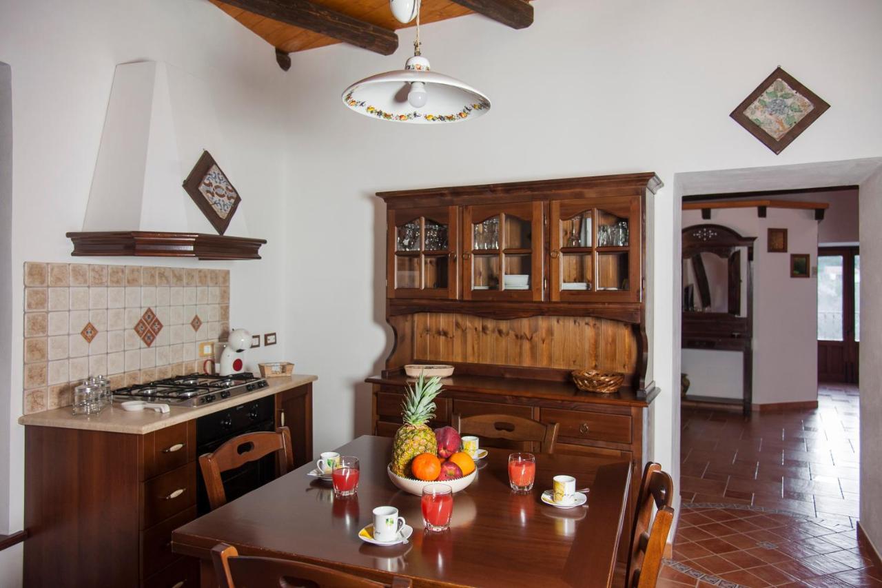 Mirose'S Holiday Home Castelbuono  Exterior foto
